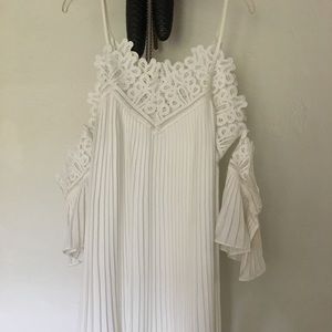 Gorgeous elegant lace white dress!!